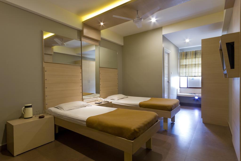 Sandhya Residency Bangalore Room photo